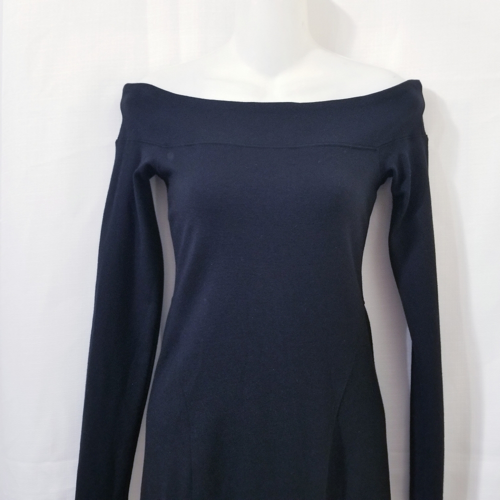 Medi dress, off shoulder